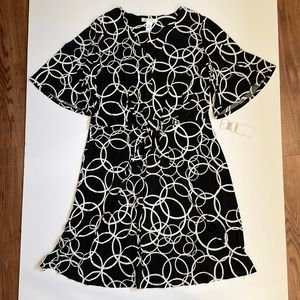 London Times, knee length V-neck short sleeve dress